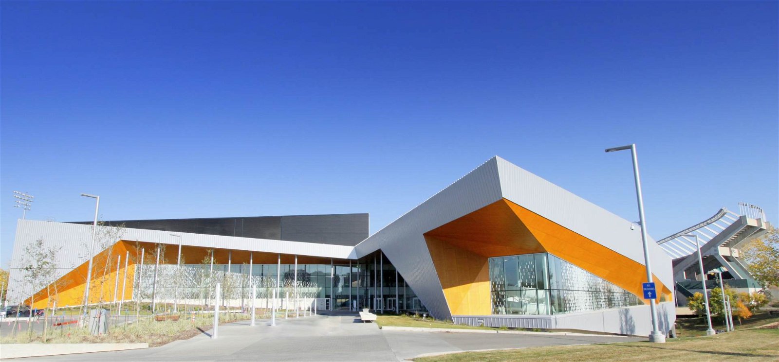 Commonwealth Community Recreation Centre and Field House