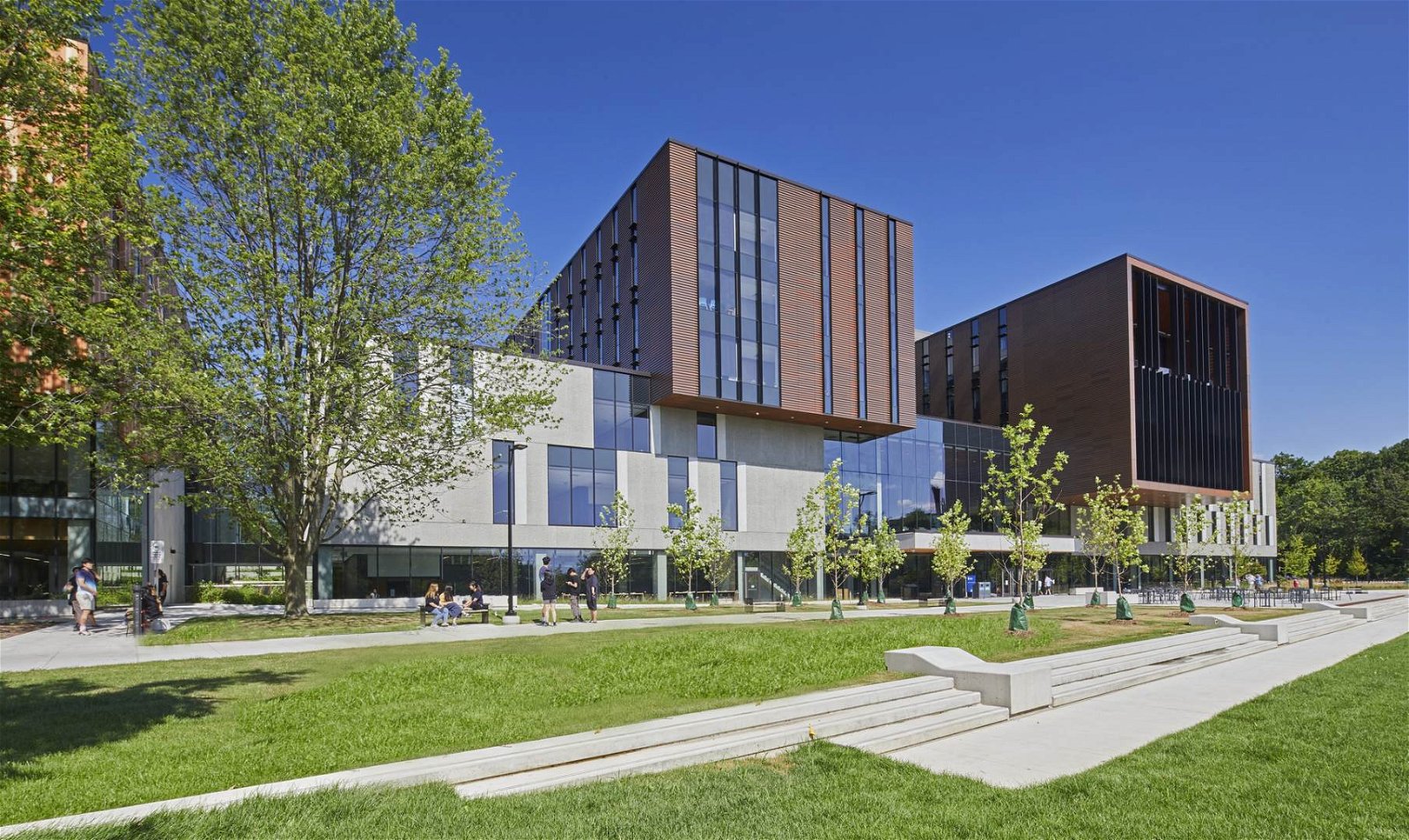 University of Toronto Mississauga Maanjiwe nendamowinan Building
