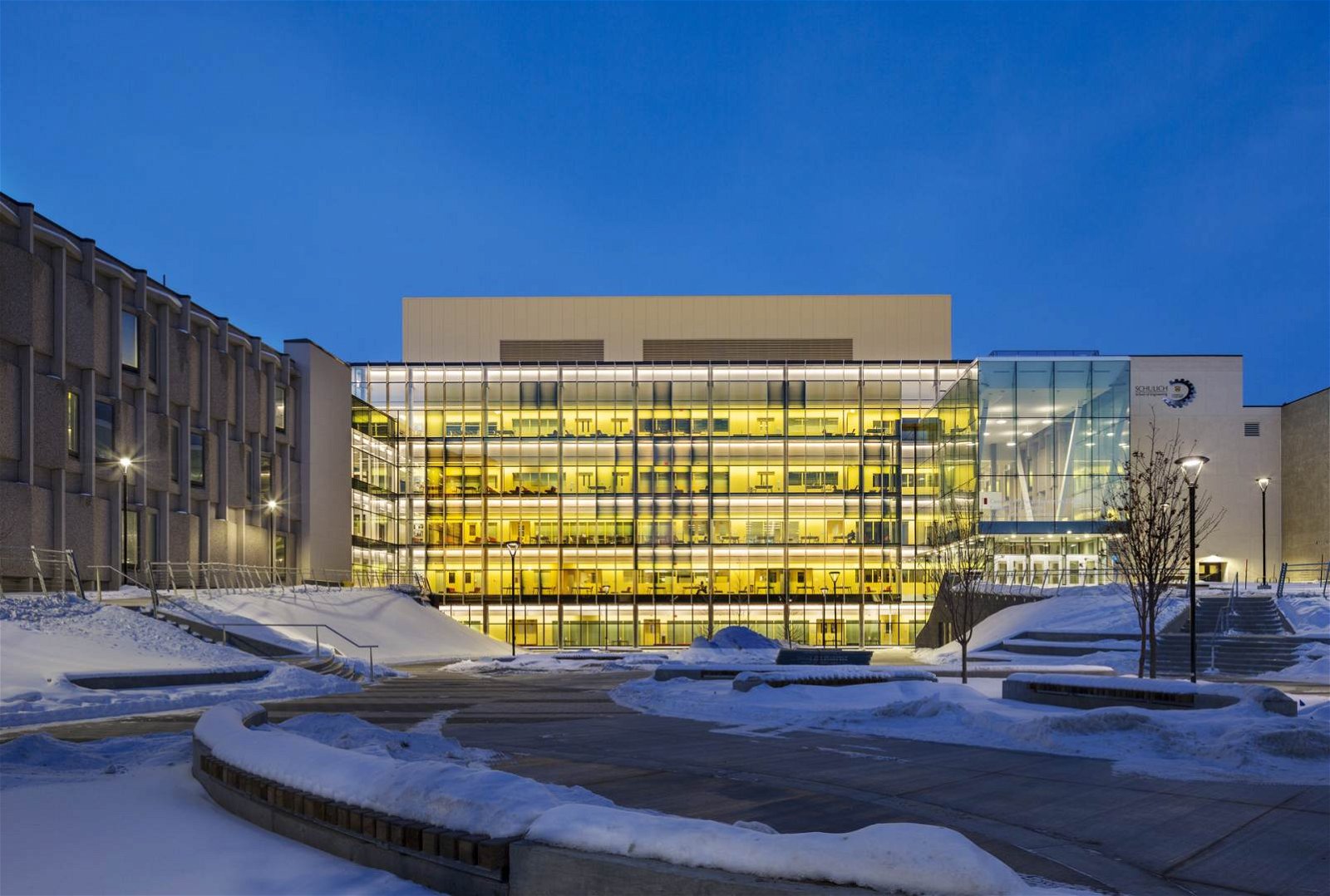 University of Calgary - Canadian Natural Resources Limited Engineering Complex